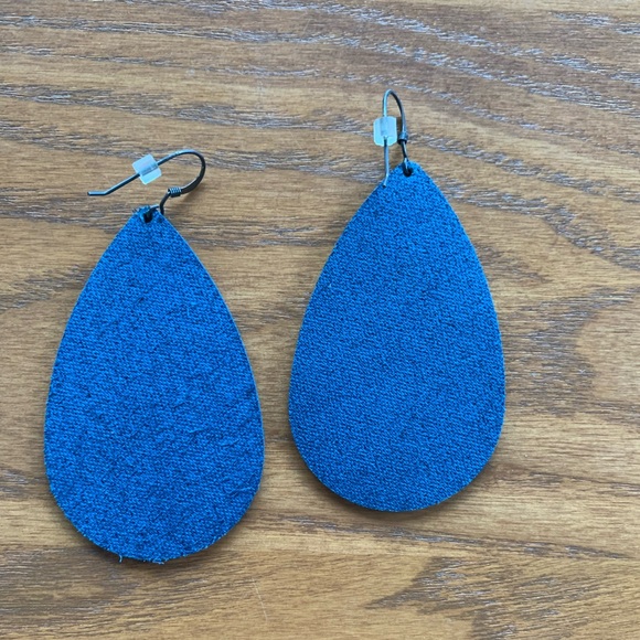 Nickel and Suede Teardrop Earrings - Picture 3 of 4